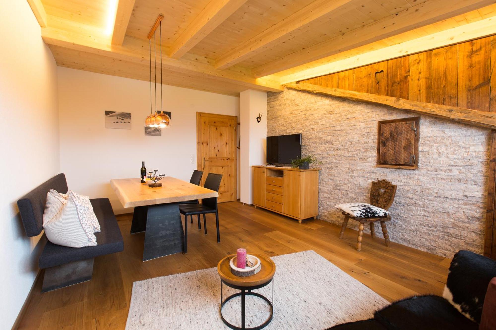 Apartment Wiesenhof - Natur & Weitblick Ueber Innsbruck - Ladestation Fuer Elektroautos 客房 照片