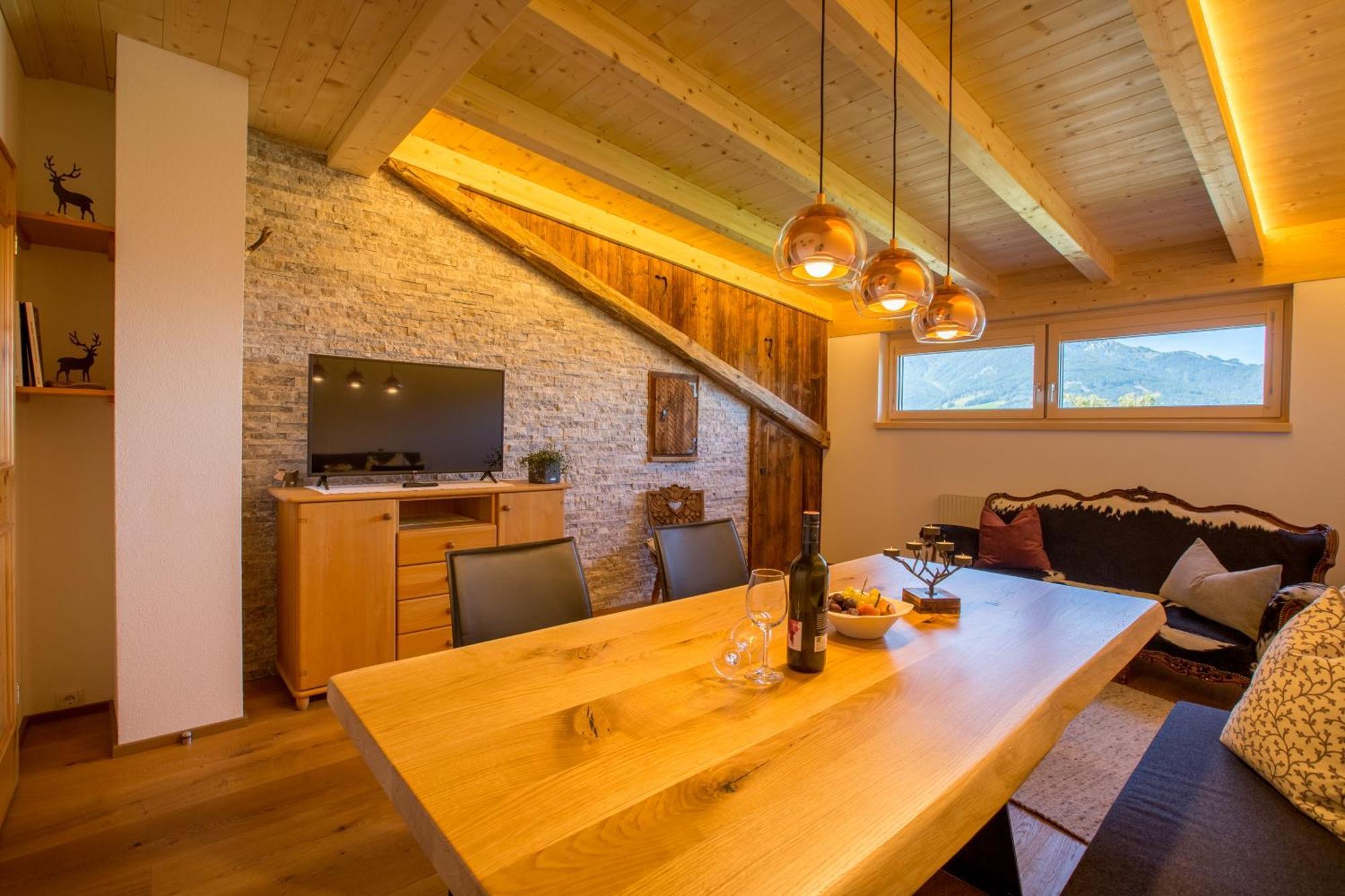 Apartment Wiesenhof - Natur & Weitblick Ueber Innsbruck - Ladestation Fuer Elektroautos 外观 照片